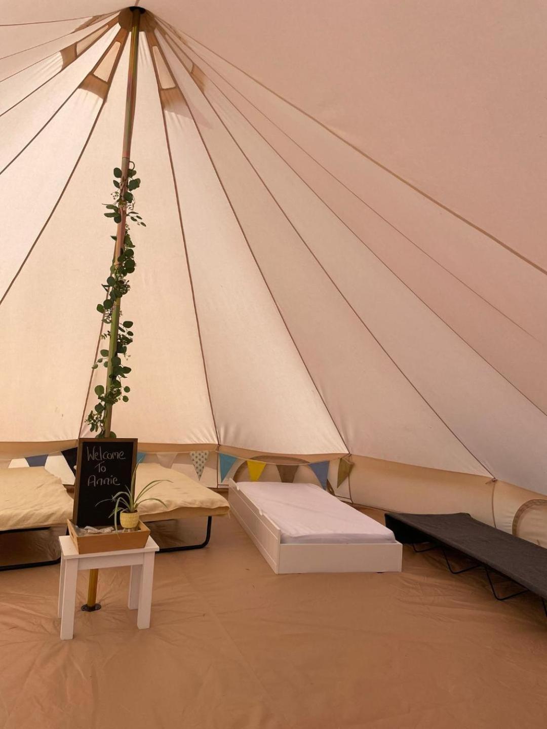 Trevena Cross Glamping & Camping Хелстън Екстериор снимка